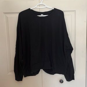 Old navy crew neck active top.